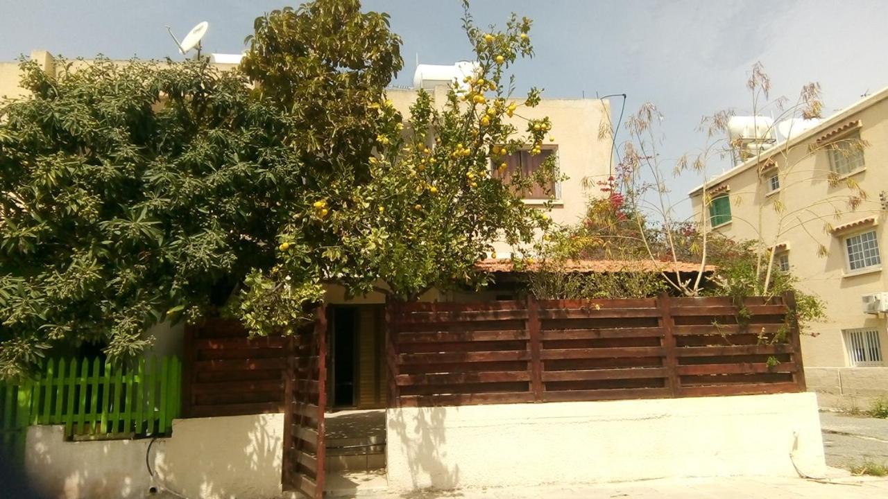 Green Patio Larnaca Ngoại thất bức ảnh
